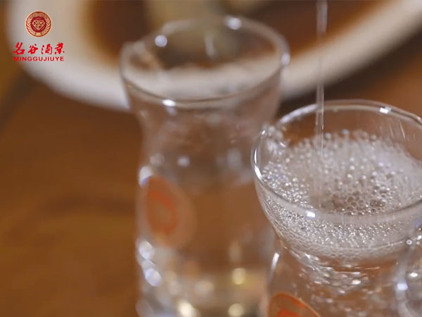 白酒香型有哪些？各有什么特點？